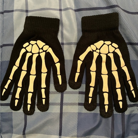 🆕 Skeleton Print Black Onesie size small with gloves Unisex Adult SMALL - Picture 2 of 6